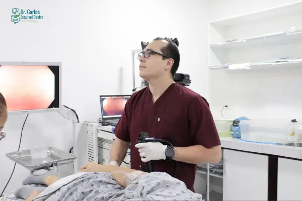 Dr. Carlos Esquivel Castro - Gastroclinica Orizaba 11