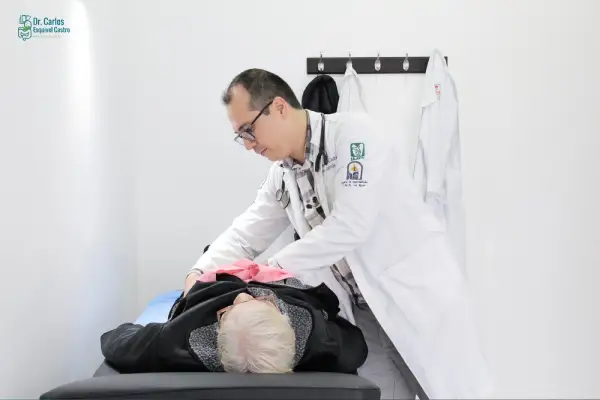 Dr. Carlos Esquivel Castro - Gastroclinica Orizaba 9